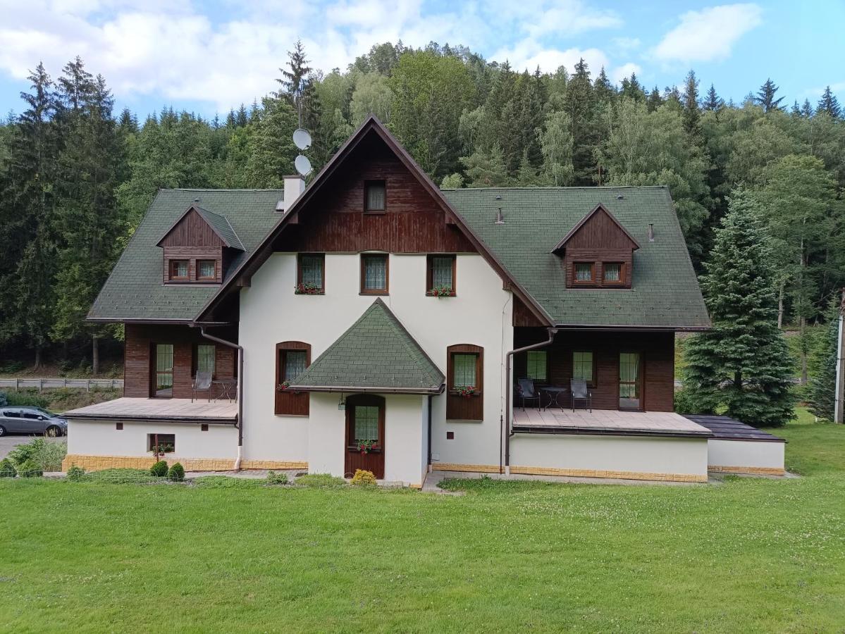 Pension Skály Teplice nad Metují Esterno foto